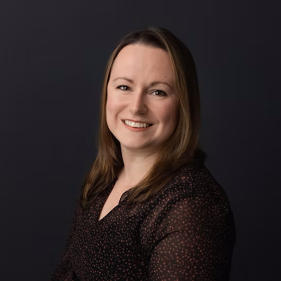 Dr. Amanda Petrarca Dr. Amanda Petrarca